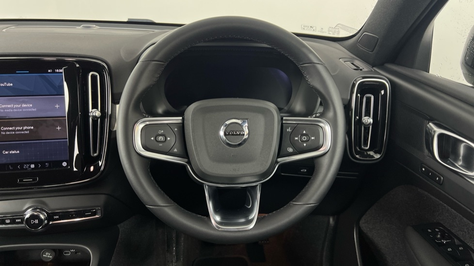 Used Volvo XC40 2024 for sale - 76272906: Photo 10