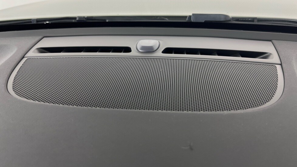 Used Volvo XC40 2024 for sale - 76272906: Photo 24