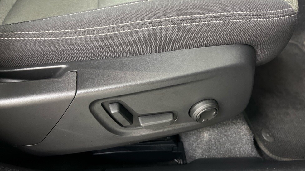 Used Volvo XC40 2024 for sale - 76272906: Photo 28