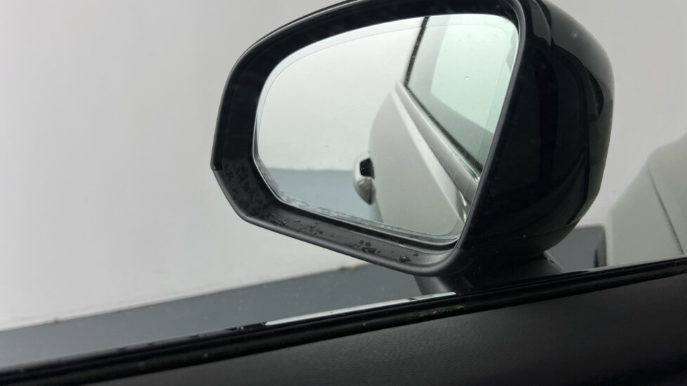 Used Volvo XC40 2024 for sale - 76272906: Photo 29