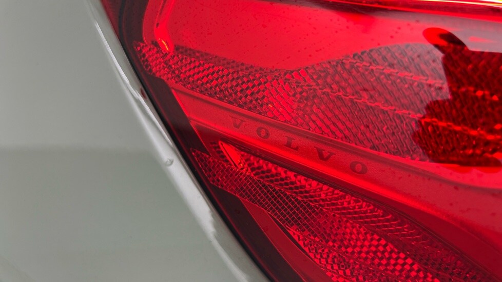 Used Volvo XC40 2024 for sale - 76272906: Photo 37