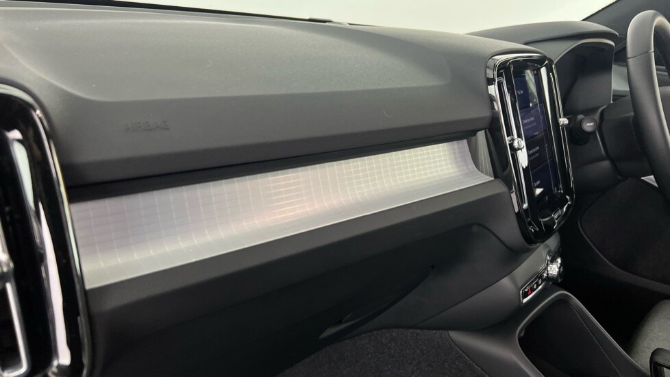 Used Volvo XC40 2024 for sale - 76272906: Photo 38