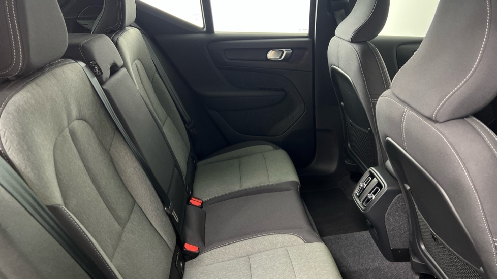 Used Volvo XC40 2024 for sale - 76272906: Photo 6