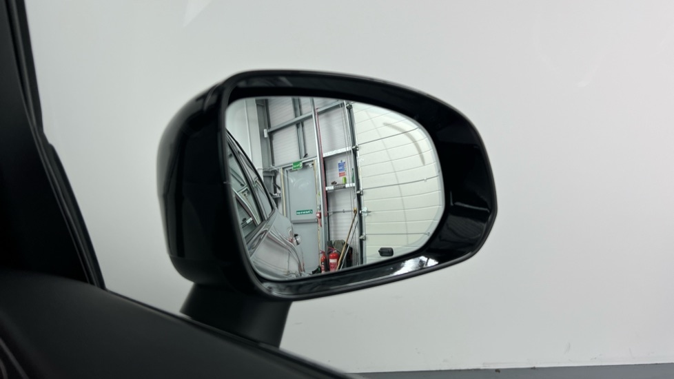 Used Volvo XC60 2026 for sale - 78059639: Photo 31