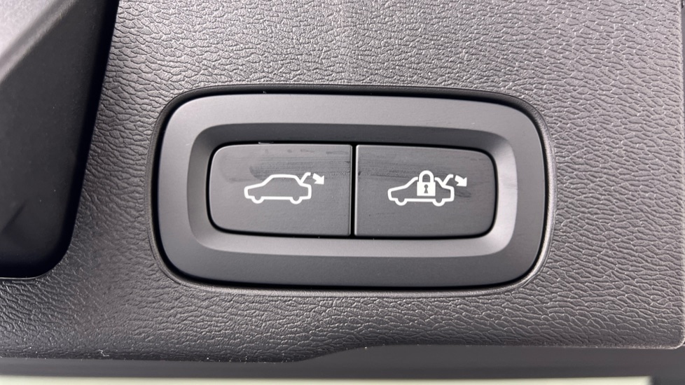 Used Volvo XC60 2026 for sale - 78059639: Photo 34