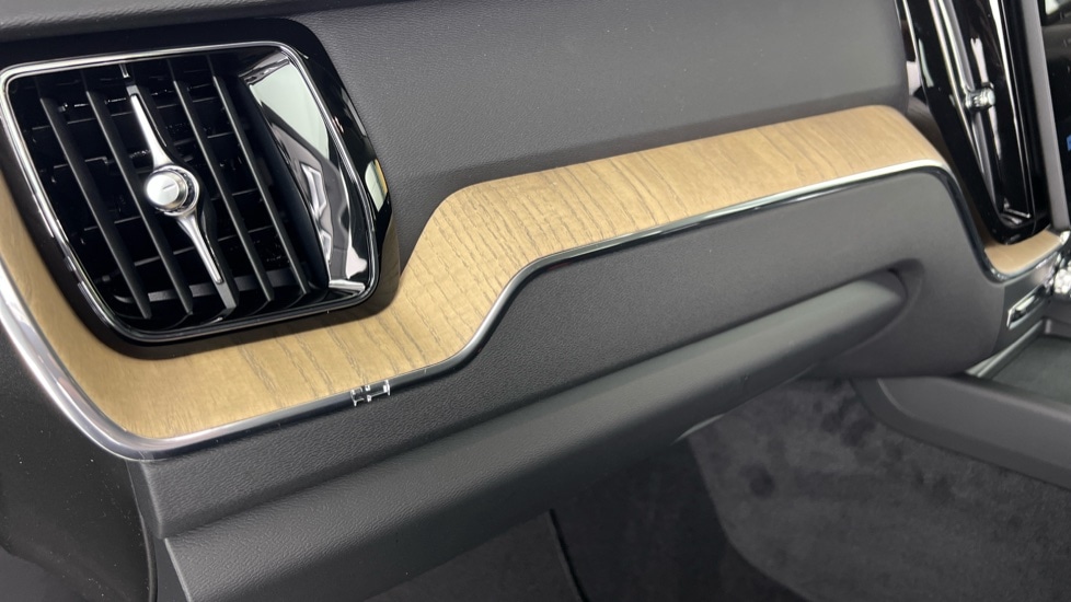 Used Volvo XC60 2026 for sale - 78059639: Photo 49