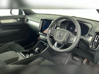 Used Volvo XC40 2026 for sale - 79781357: Photo