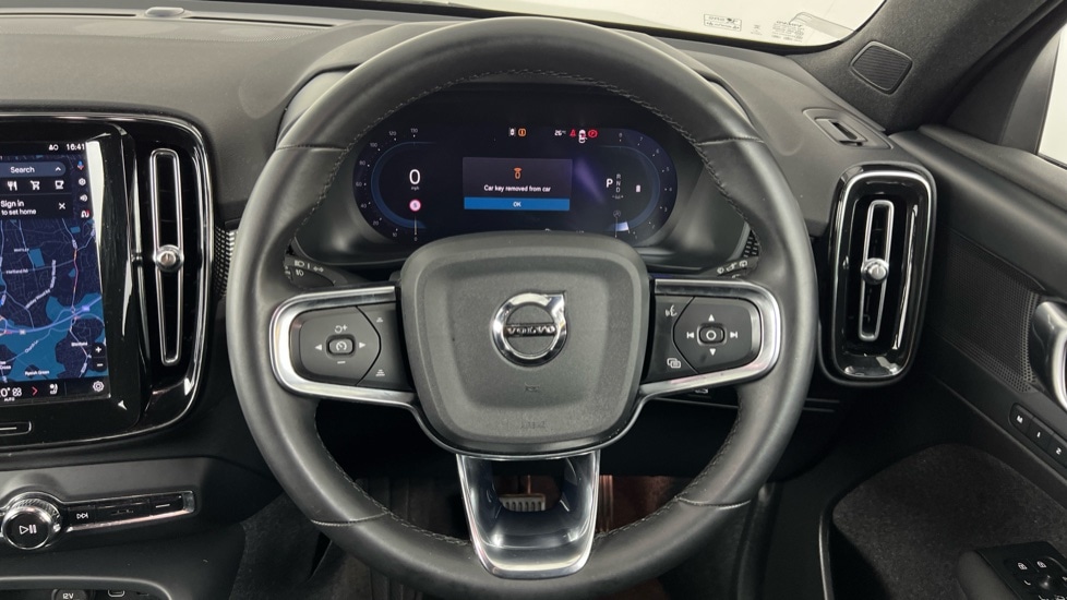 Used Volvo XC40 2024 for sale - 76851165: Photo 10