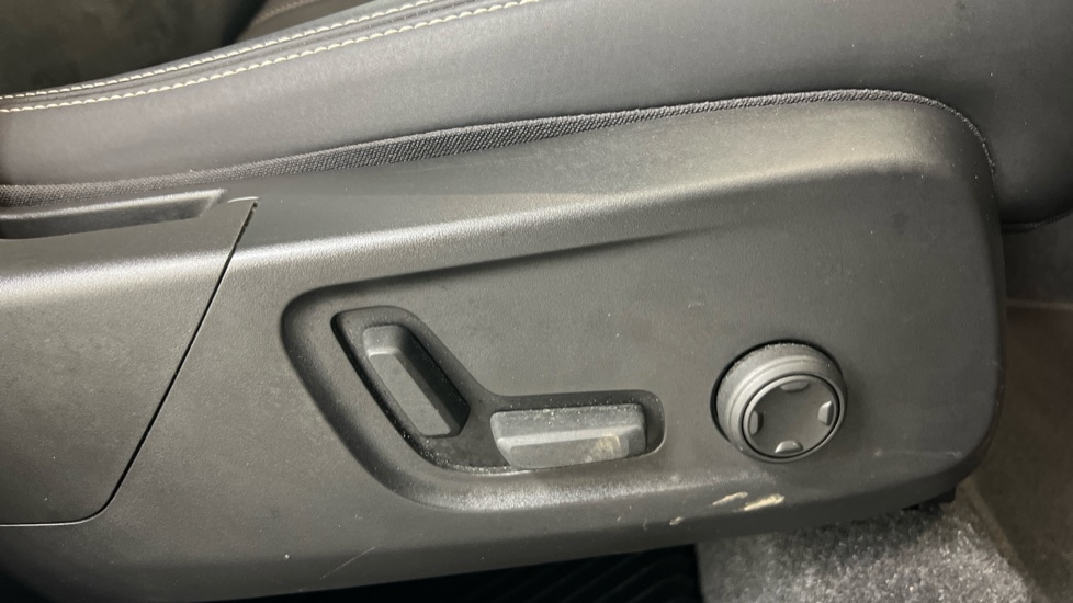 Used Volvo XC40 2022 for sale - 78059650: Photo 29