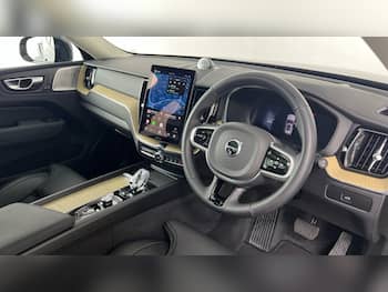 Used Volvo XC60 2025 for sale - 79503056: Photo