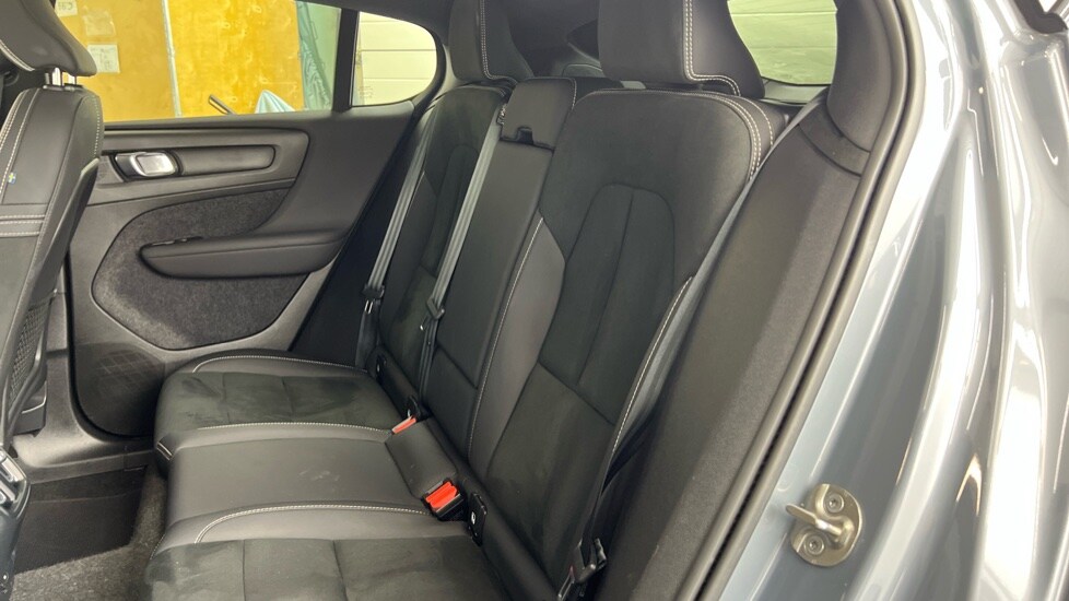 Used Volvo C40 2023 for sale - 78136991: Photo 32