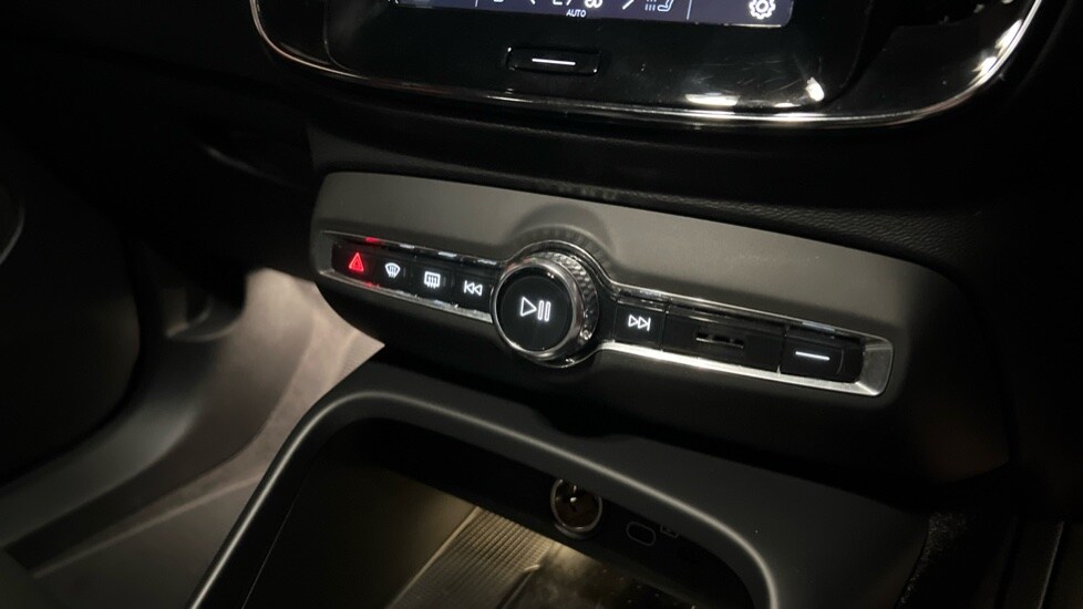 Used Volvo C40 2023 for sale - 78136991: Photo 56