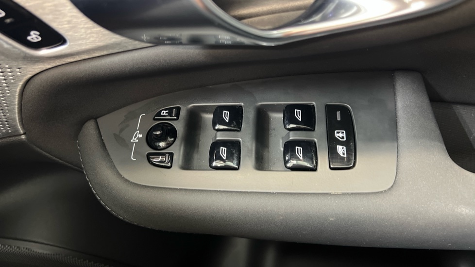 Used Volvo XC90 2025 for sale - 77388971: Photo 23