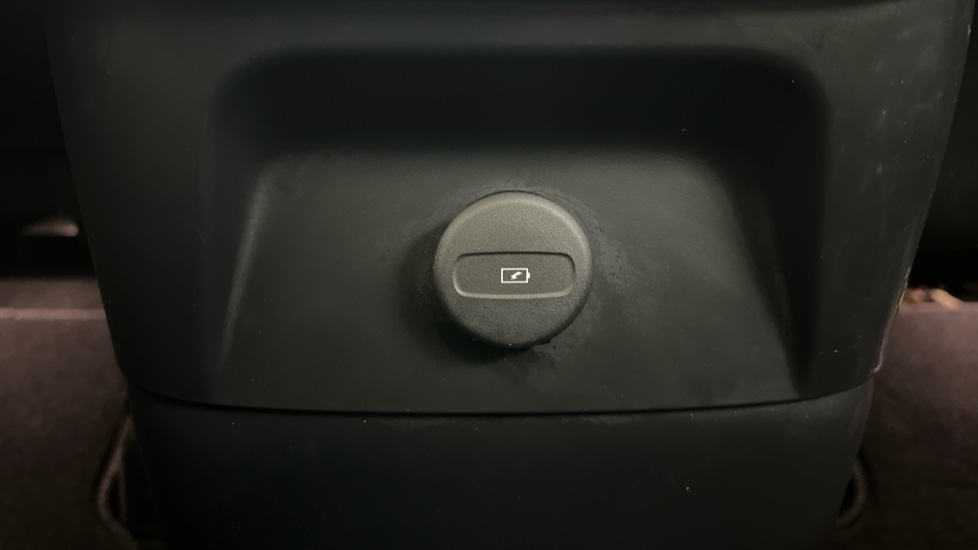 Used Volvo XC90 2025 for sale - 77388971: Photo 39