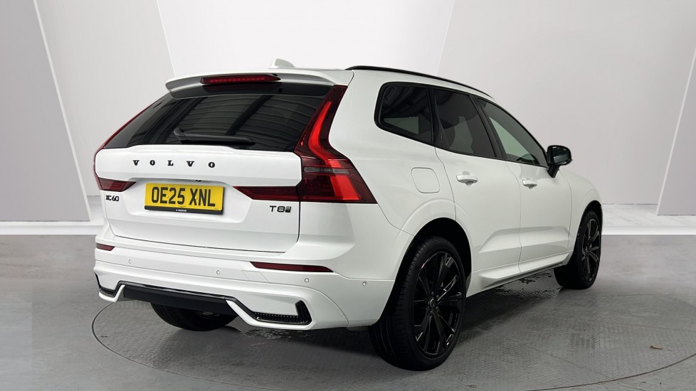 Used Volvo XC60 2025 for sale - 77326296: Photo 2