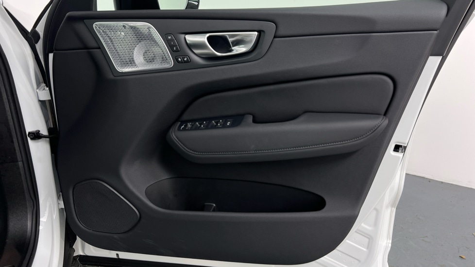 Used Volvo XC60 2025 for sale - 77326296: Photo 28