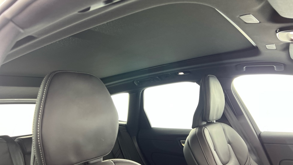 Used Volvo XC60 2025 for sale - 77326296: Photo 30