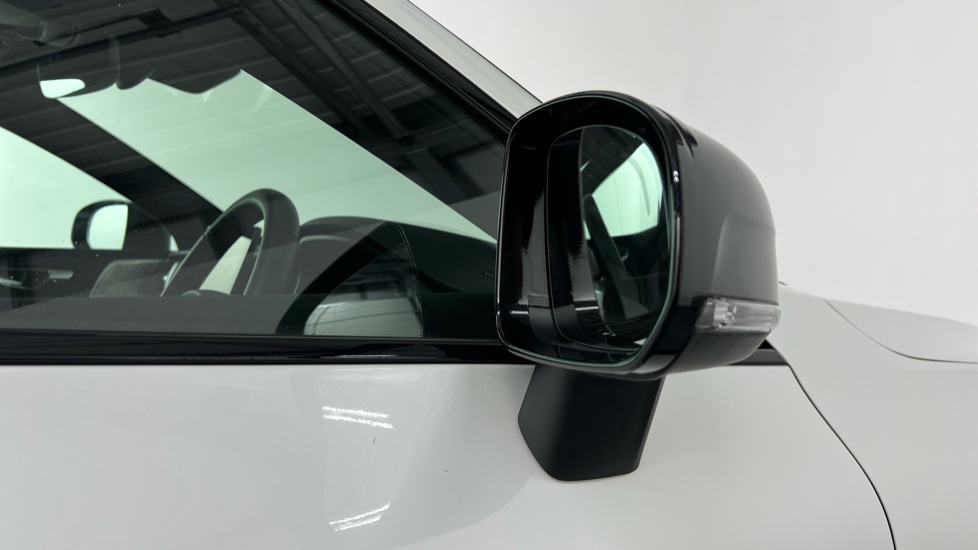 Used Volvo XC60 2025 for sale - 77326296: Photo 31