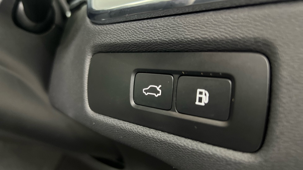 Used Volvo XC60 2025 for sale - 77326296: Photo 38