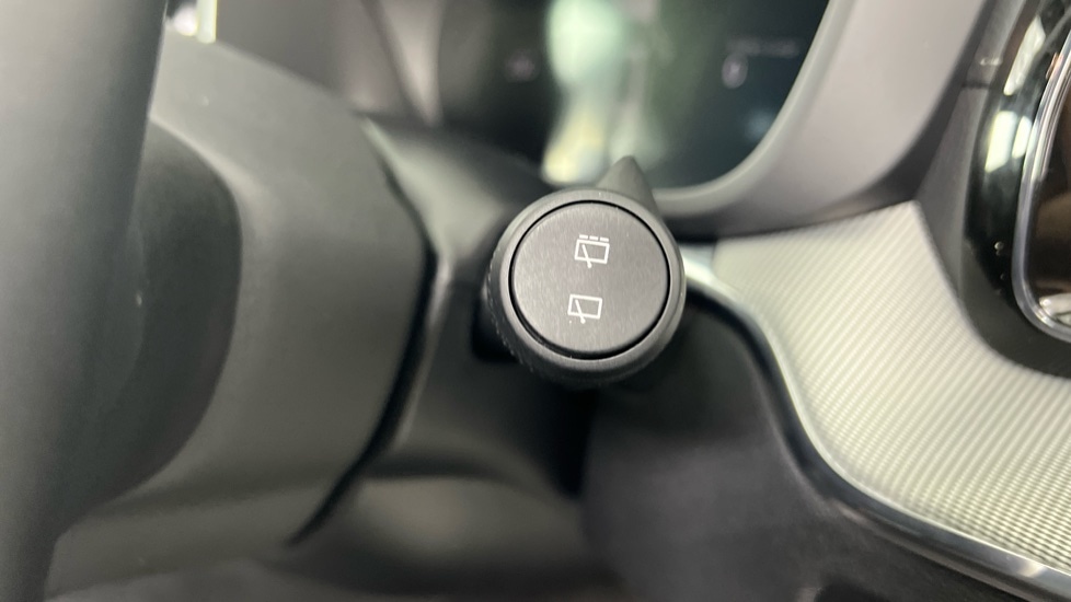 Used Volvo XC60 2025 for sale - 77326296: Photo 39