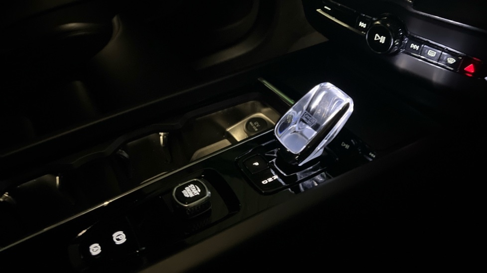 Used Volvo XC60 2025 for sale - 77326296: Photo 48