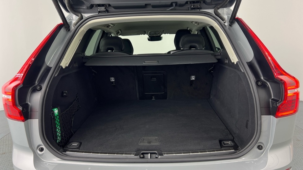Used Volvo XC60 2025 for sale - 76874880: Photo 13