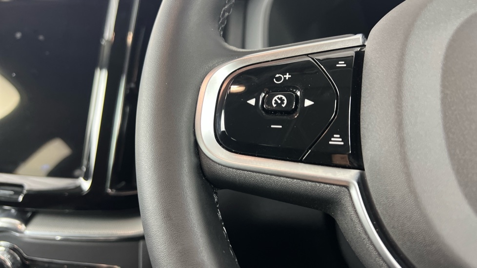 Used Volvo XC60 2025 for sale - 76874880: Photo 19