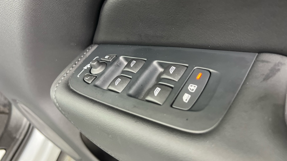 Used Volvo XC60 2025 for sale - 76874880: Photo 22