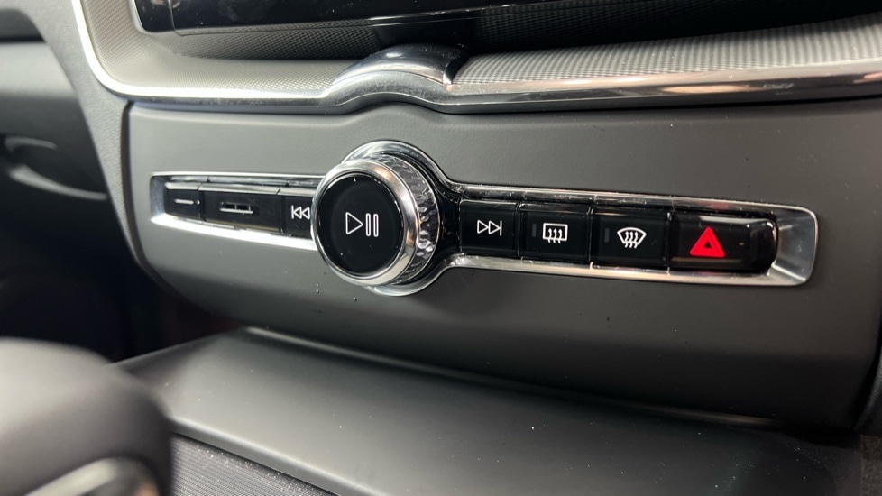 Used Volvo XC60 2025 for sale - 76874880: Photo 38