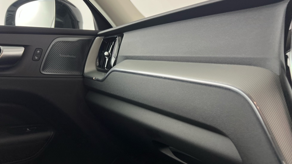 Used Volvo XC60 2025 for sale - 76874880: Photo 39