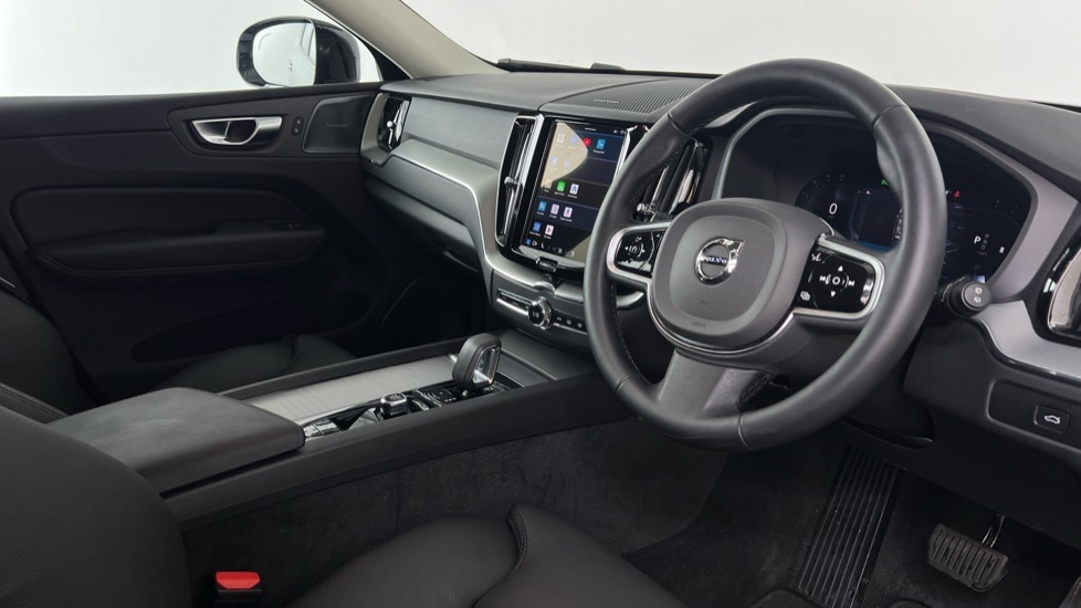 Used Volvo XC60 2025 for sale - 76874880: Photo 4