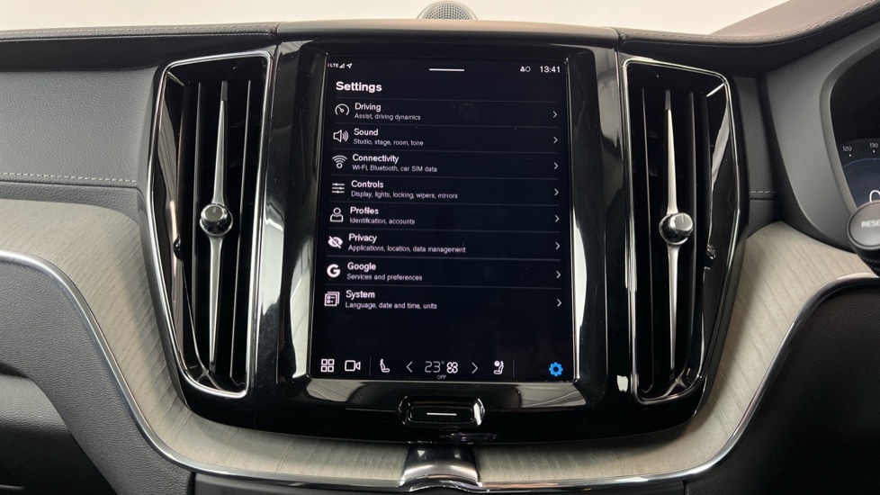 Used Volvo XC60 2025 for sale - 77102539: Photo 15