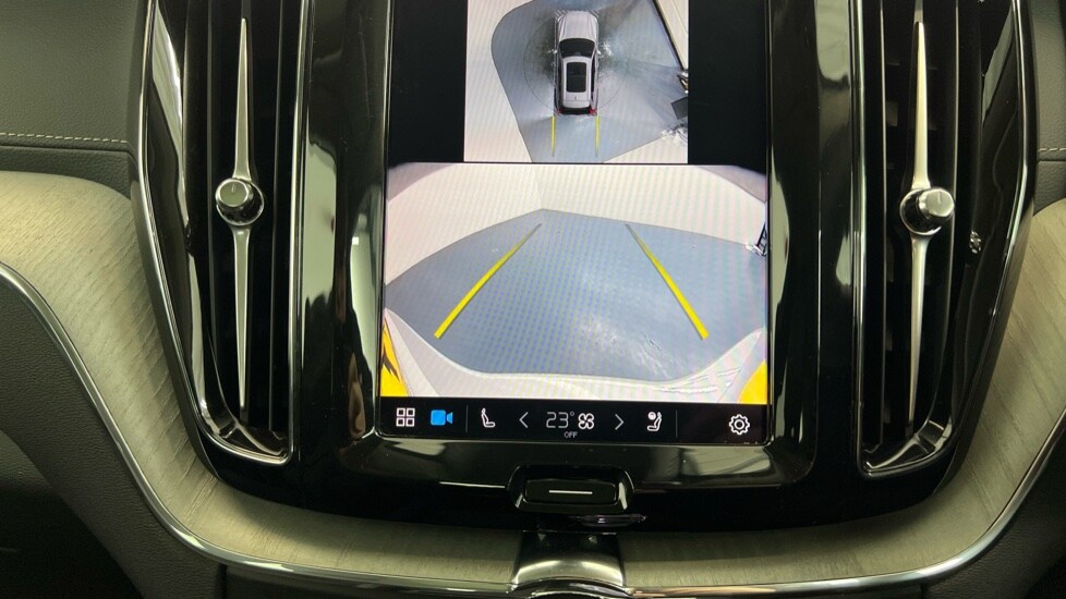 Used Volvo XC60 2025 for sale - 77102539: Photo 17