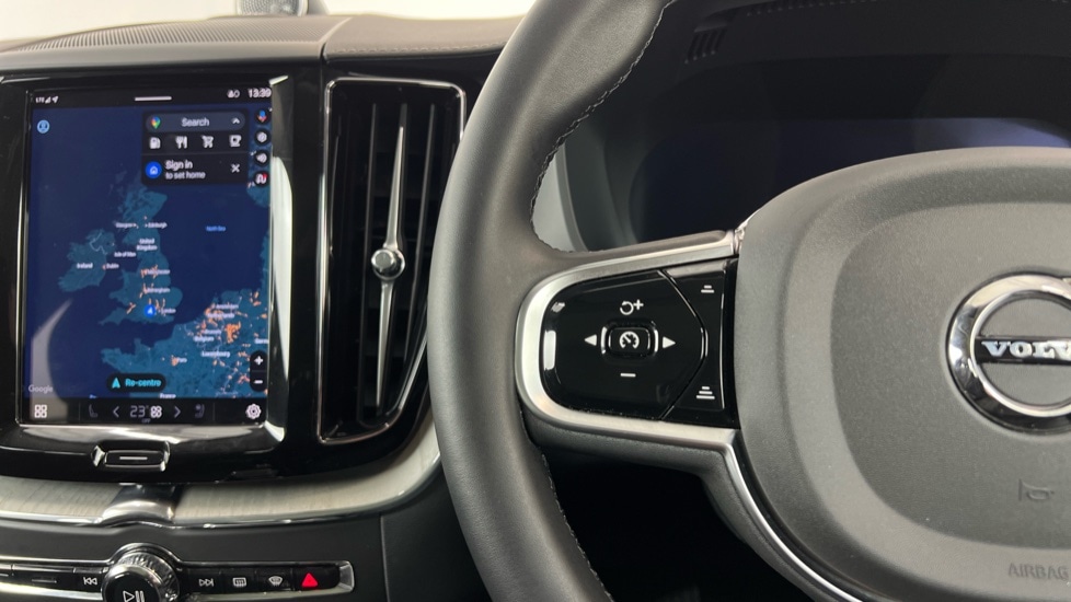 Used Volvo XC60 2025 for sale - 77102539: Photo 19