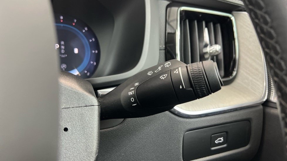 Used Volvo XC60 2025 for sale - 77102539: Photo 21