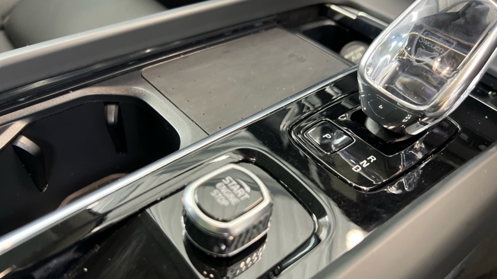 Used Volvo XC60 2025 for sale - 77102539: Photo 25