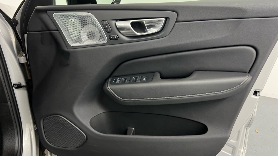 Used Volvo XC60 2025 for sale - 77102539: Photo 27
