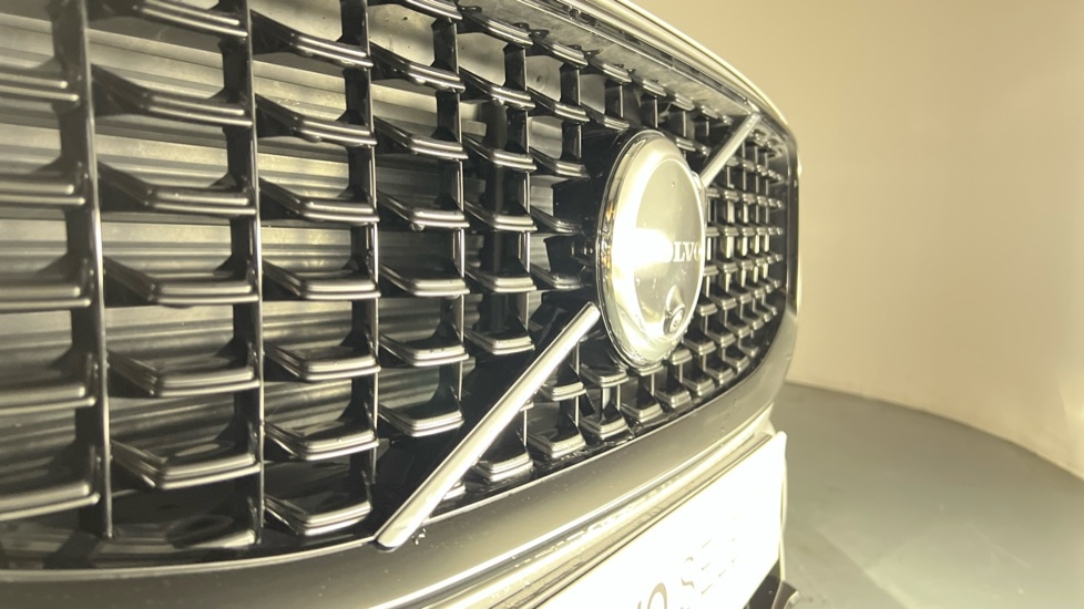 Used Volvo XC60 2025 for sale - 77102539: Photo 41