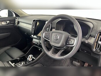 Used Volvo XC40 2023 for sale - 78385379: Photo