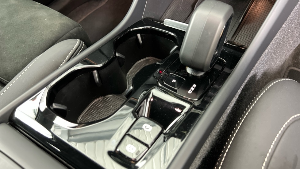 Used Volvo XC40 2024 for sale - 77186197: Photo 23