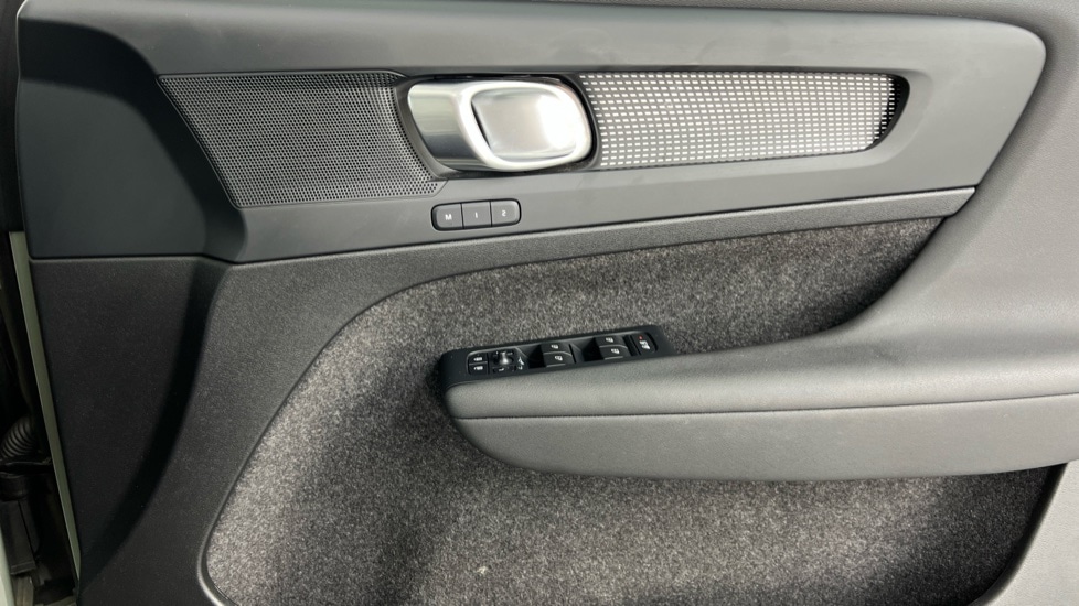 Used Volvo XC40 2024 for sale - 77186197: Photo 27