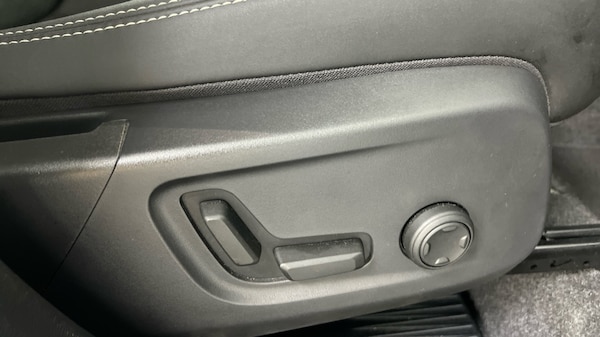 Used Volvo XC40 2024 for sale - 75482193: Photo 28