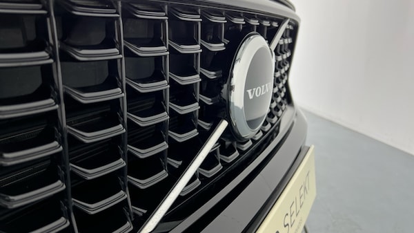 Used Volvo XC40 2024 for sale - 75482193: Photo 38