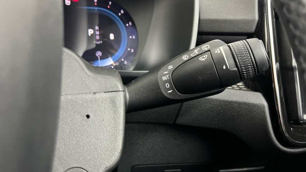 Used Volvo XC40 2022 for sale - 76999363: Photo 21