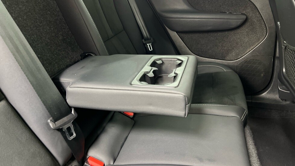 Used Volvo XC40 2022 for sale - 76999363: Photo 32