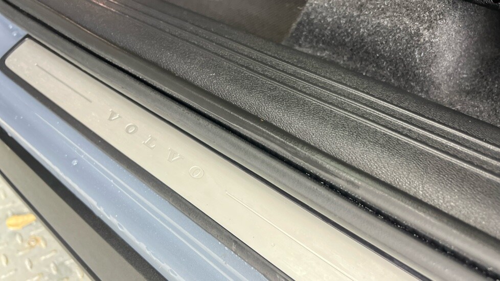 Used Volvo XC40 2022 for sale - 77899021: Photo 50