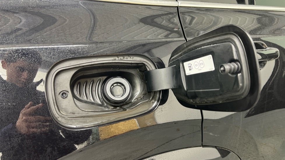 Used Volvo XC90 2023 for sale - 77978981: Photo 16