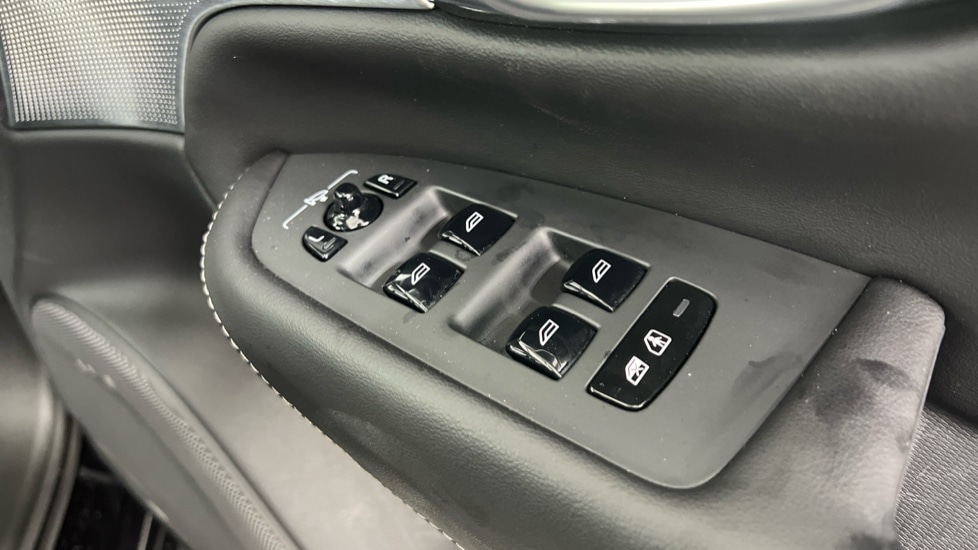 Used Volvo XC90 2023 for sale - 77978981: Photo 24