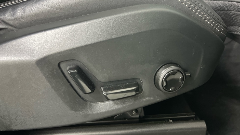 Used Volvo XC90 2023 for sale - 77978981: Photo 30