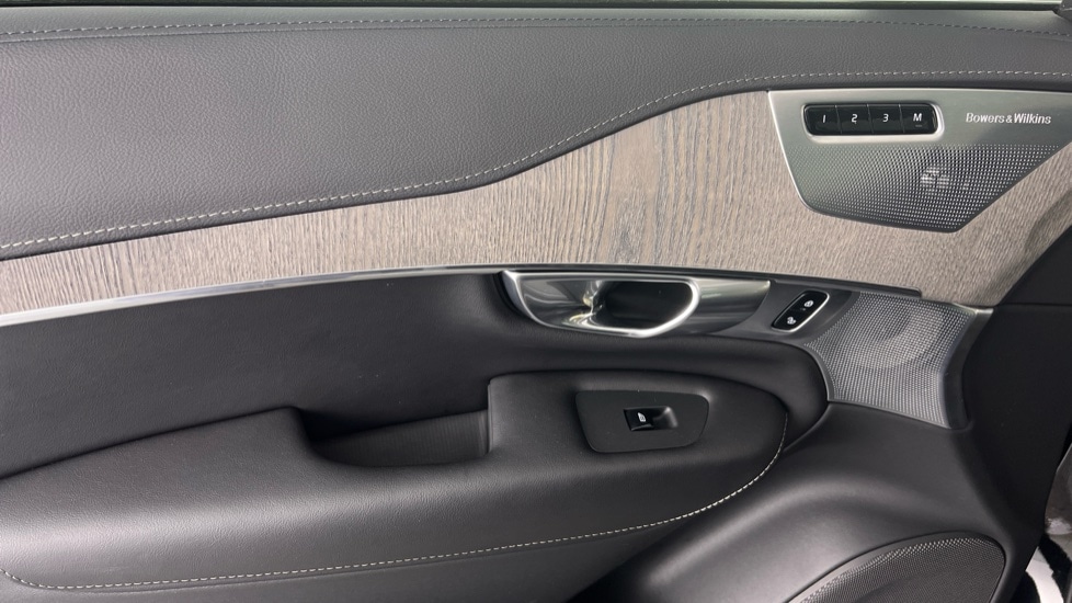 Used Volvo XC90 2023 for sale - 77978981: Photo 52